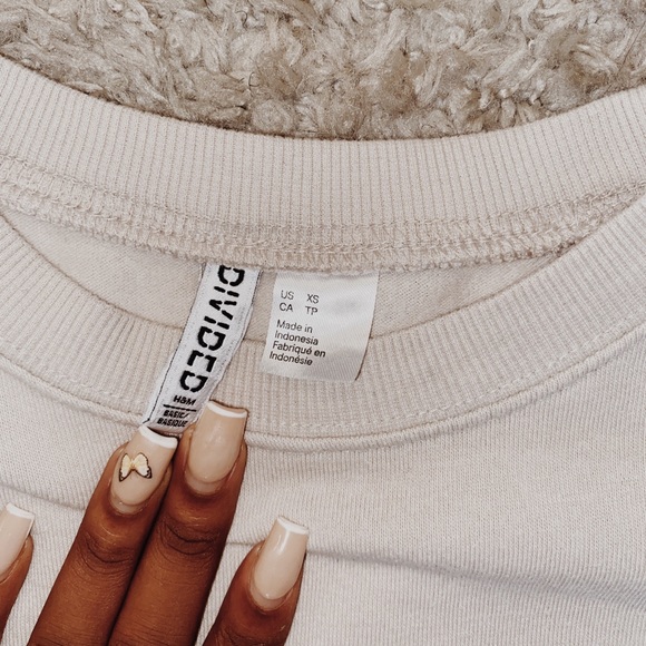 *SOLD🤍* - Picture 3 of 3